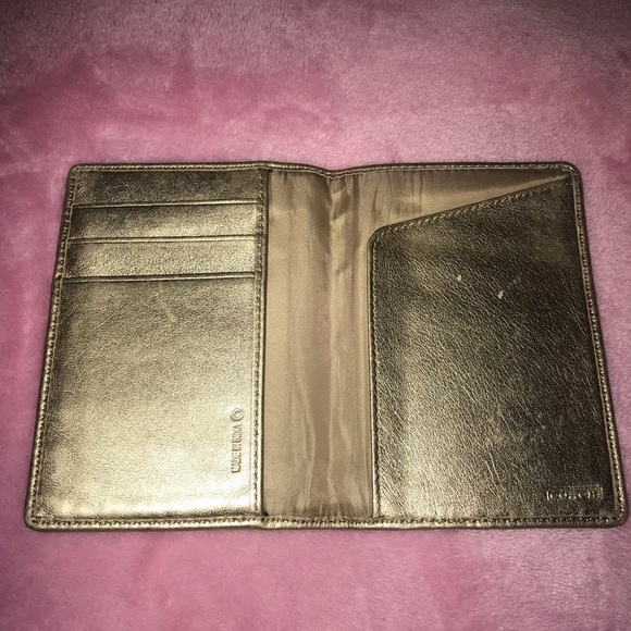 Coach Wallet ♥️ - Picture 4 of 5